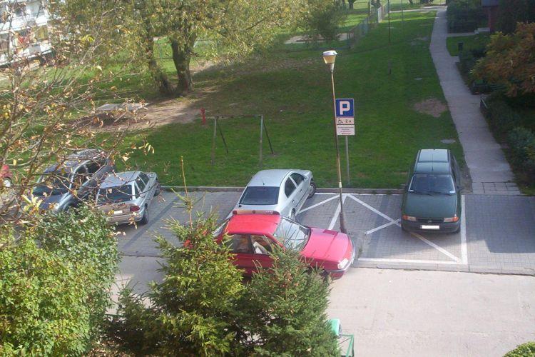 Jak parkują niepełnosprawni...