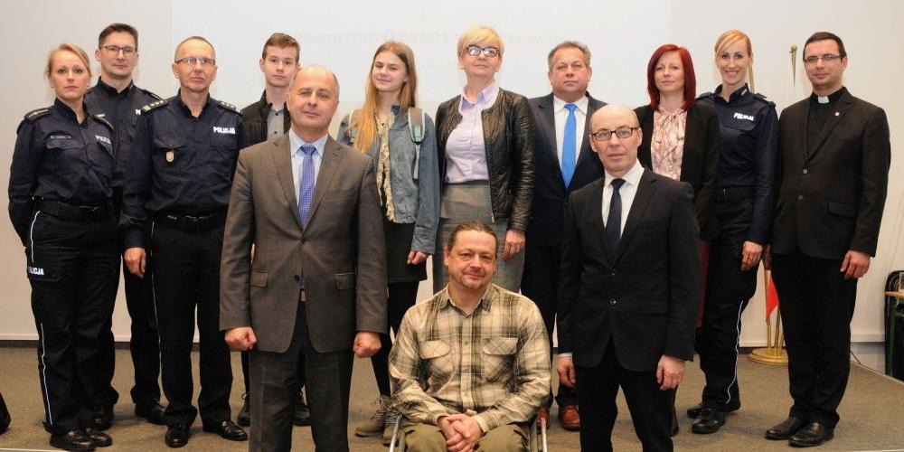 Debatowali z młodzieżą o narkotykach