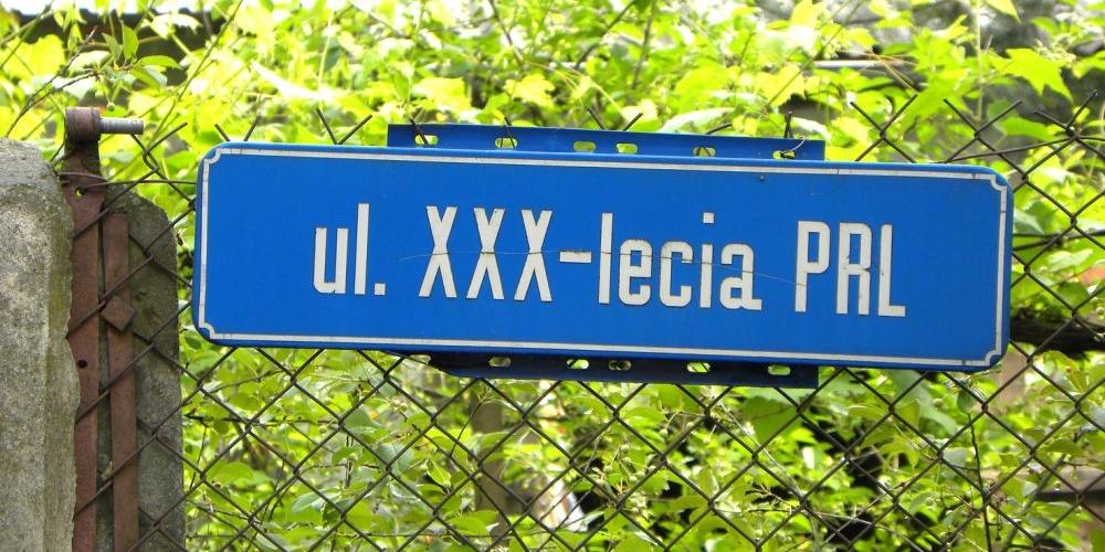 Ze świętym czy bez?