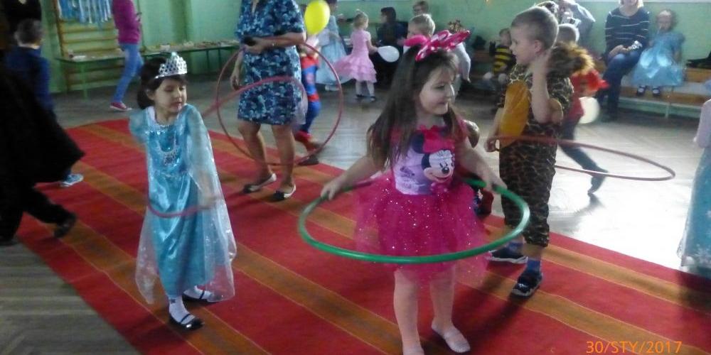 Bal Przebierańców w Gminnym Przedszkolu w Zespole Szkół w Sterdyni