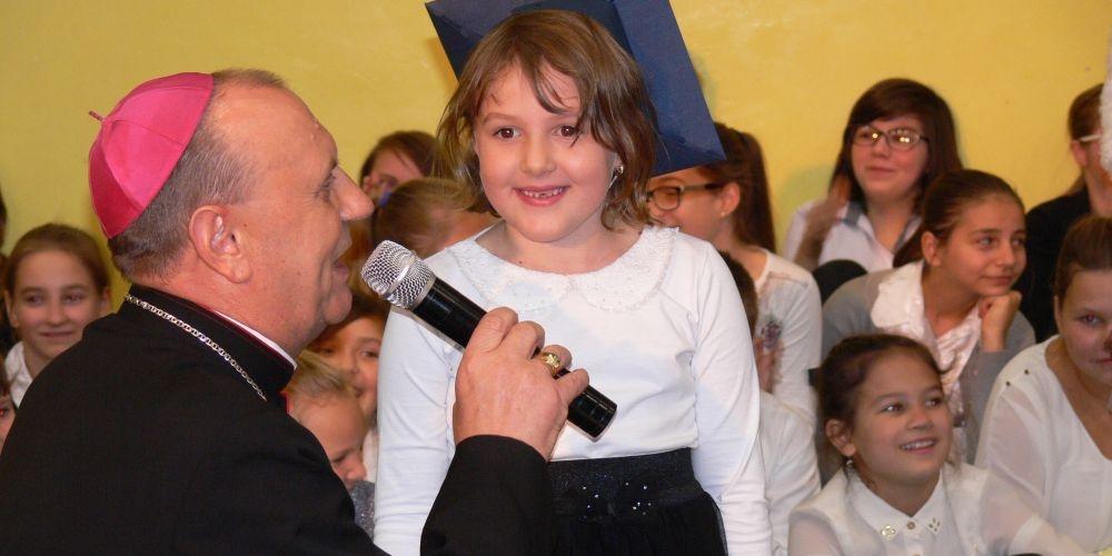 Ksiądz Biskup w naszej szkole
