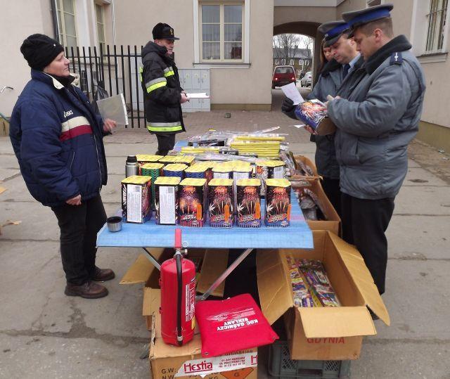 Kontrole punktów sprzedaży fajerwerków