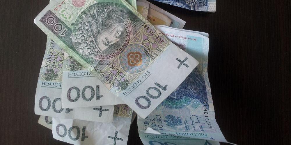 Pieniądze znalezione na śmietniku
