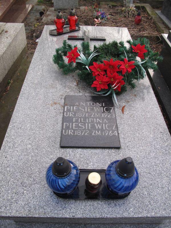 Siedleckie korzenie Krzysztofa Piesiewicza