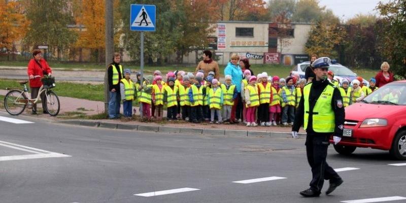 Obserwowały policję