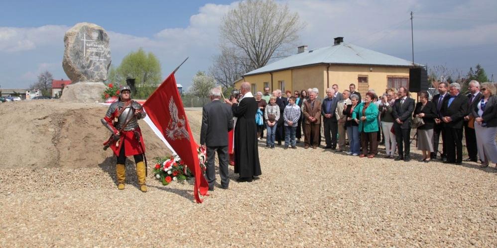 Odsłonięcie pomnika w Brzozowie