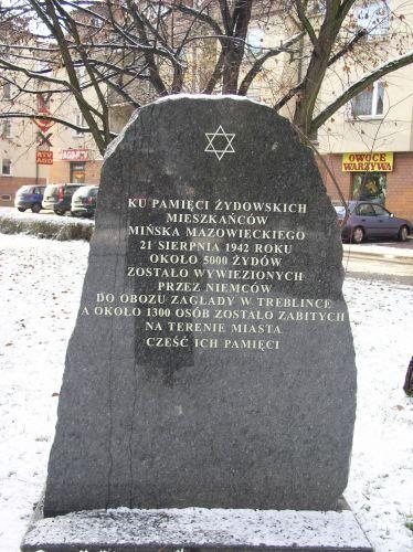 Nielegalny pomnik czeka na decyzje
