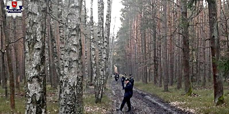 Niepełnosprawna błąkała się kilkanaście godzin.  Szczęśliwie odnaleziona