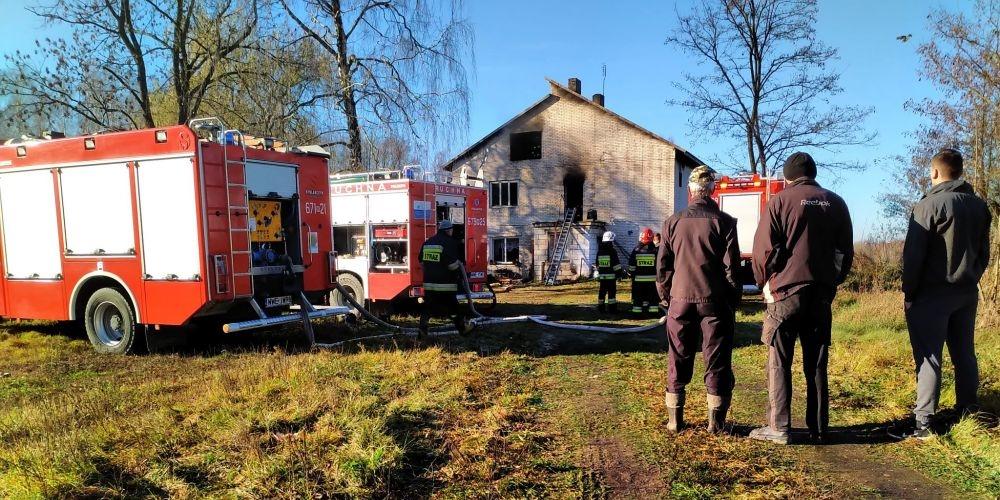 Idzie zima, a ludzie nie mają domu!  Bo komin był nieszczelny