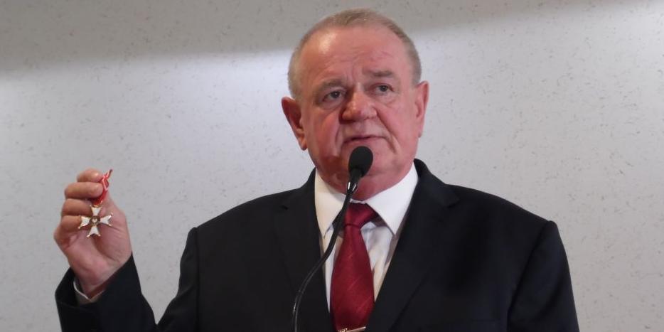 Prezydent odznaczył prezydenta