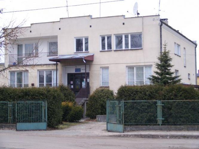Zarobiła czy straciła?
