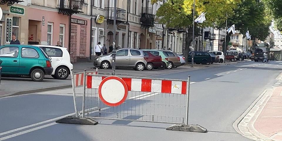 Pułaskiego częściowo zablokowana