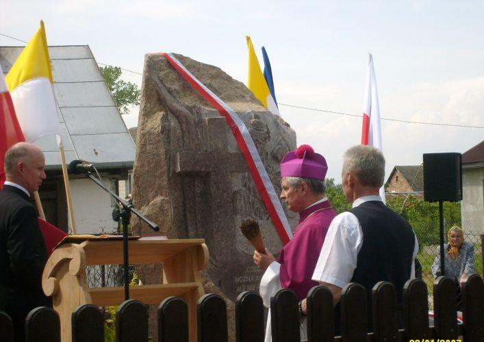 Odsłonięcie pomnika w Rososzy (galeria)
