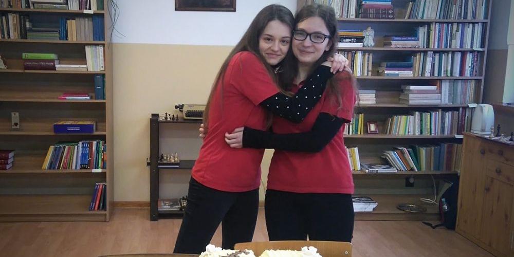 Sara i Magda finalistkami konkursu kuratoryjnego
