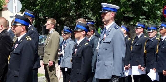 Węgrów: Strażacy odznaczyli policjantów
