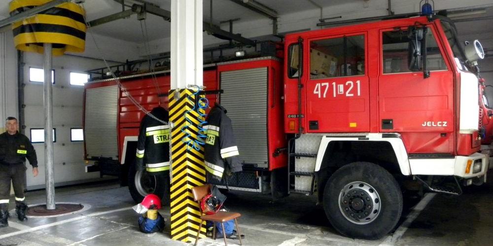Czy pali się zajazd nad Zimną Wodą? (aktualizacja)