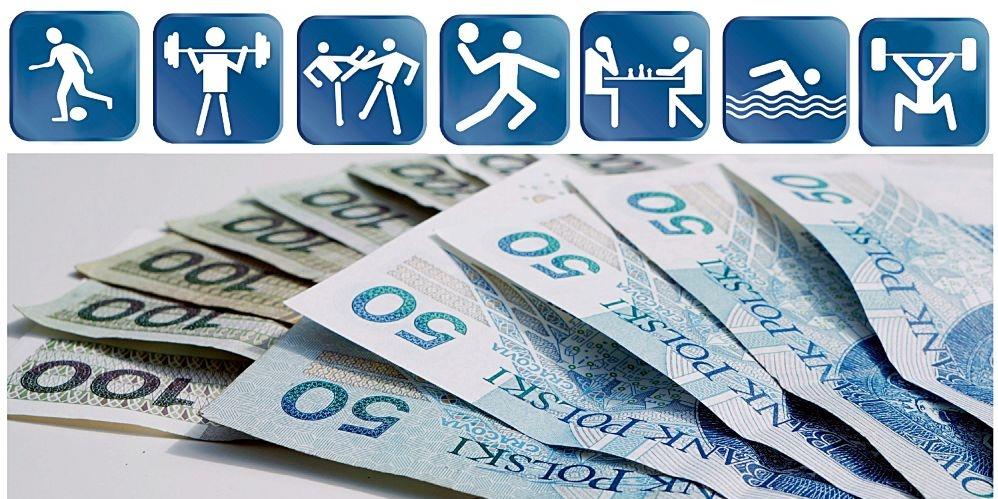 Stypendia sportowe w Łukowie: Pieniądze za przelany pot