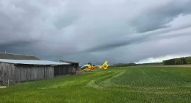 Wypadek w Stoku Ruskim. 56-latek spadł z drabiny, na miejscu śmigłowiec LPR  