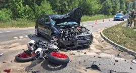 Wypadek motocykla i audi w Olszewicach. Motocyklista&hellip;