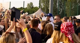 Bambi, kawior i autografy o świcie – relacja Tomasza&hellip;