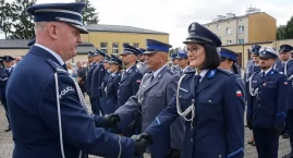 Święto Policji w Węgrowie. Gratulacje, medale i awanse