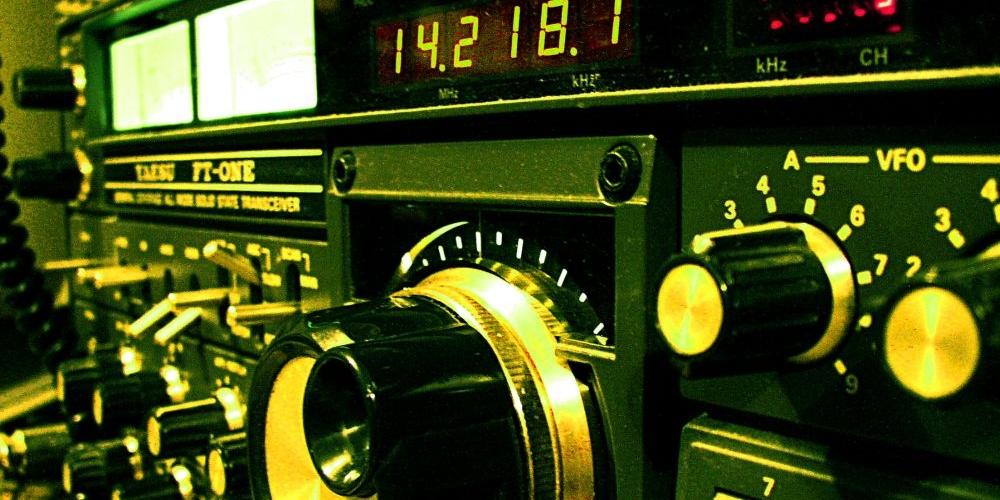 W Woli Okrzejskiej radiowo z Sienkiewiczem Pozwolą nadawać