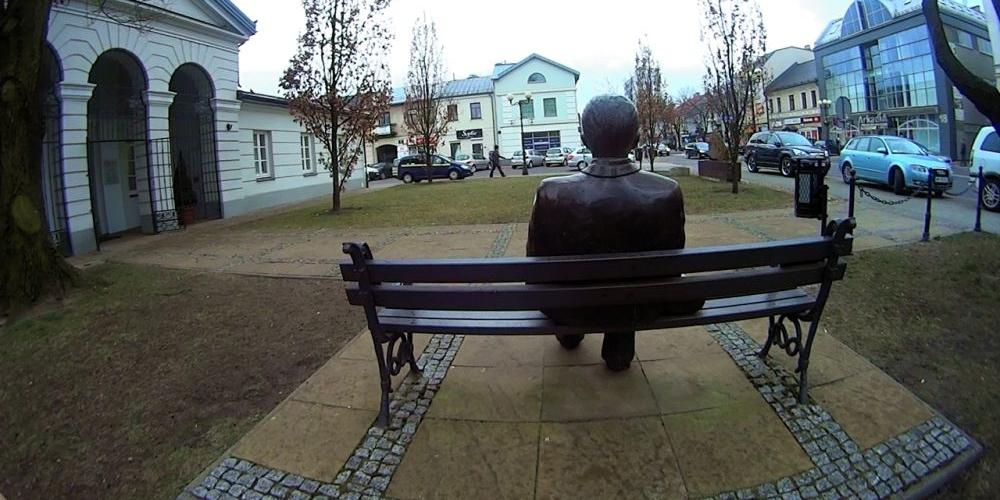 Na czym posiedzi Sienkiewicz?
