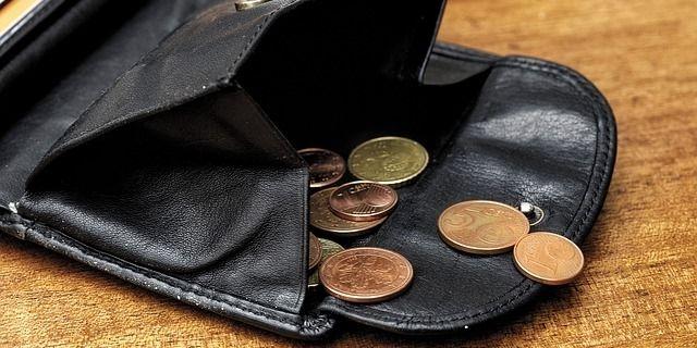 Jak pożyczać i nie wpakować się w świąteczne długi?