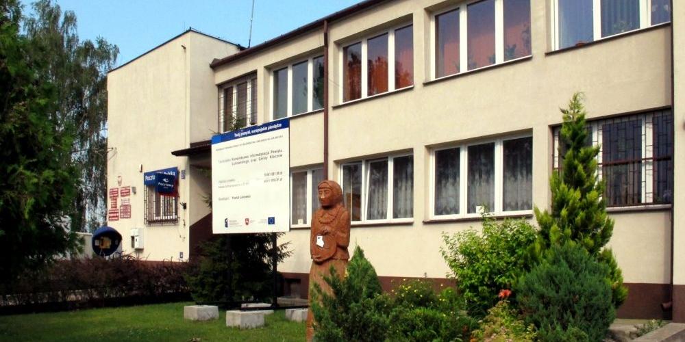 W Urzędzie Gminy Wola Mysłowska...  Dobrano się do materiałów wyborczych