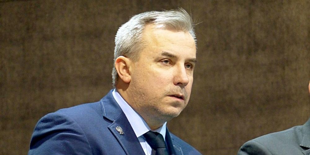 Pisarz i bohater czy... Plagiator?