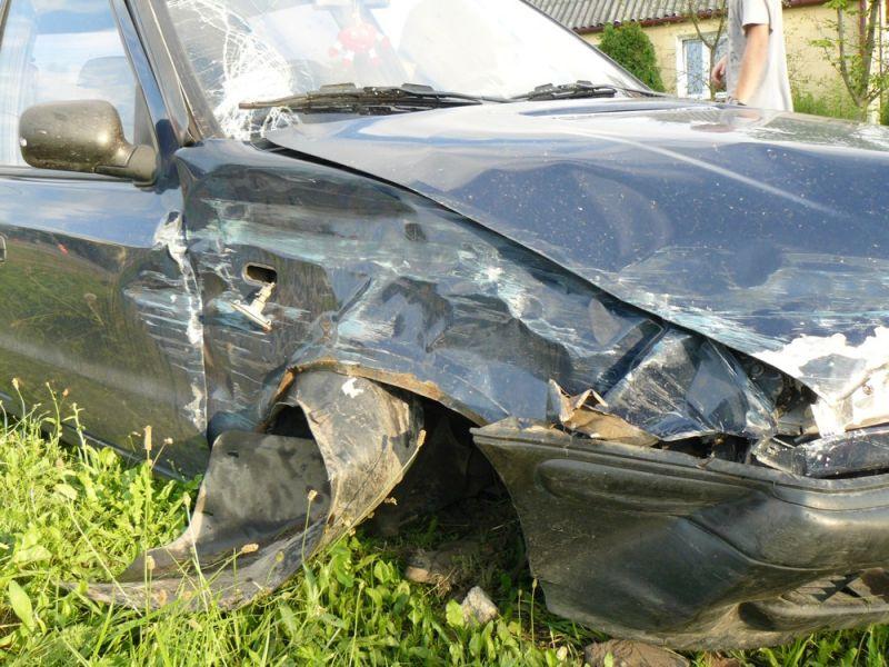 19-latek wyprzedzał na skrzyżowaniu