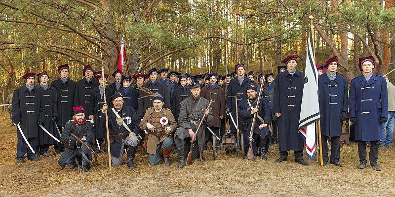 Uczniowska grupa rekonstrukcyjna z Węgrowa