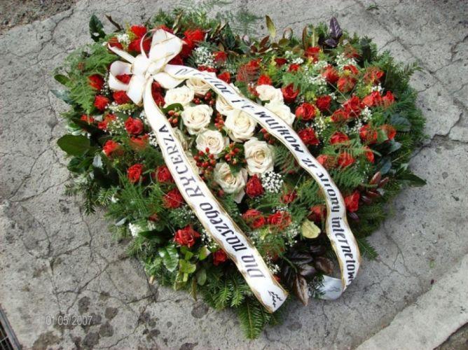 I niebo też sobie popłakało...