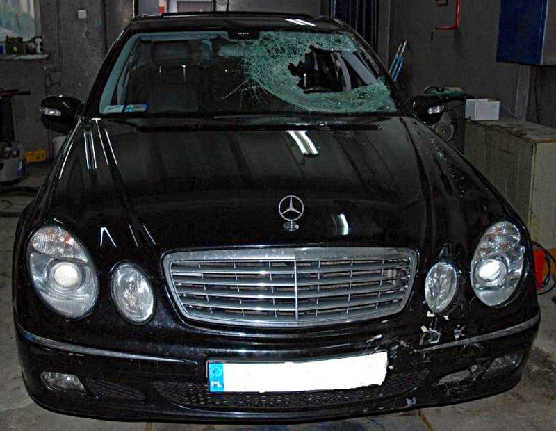 Mercedesem w rowerzystkę   (nowe fakty) 
