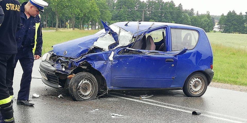 Zderzenie na trasie Dybów-Telaki! Droga całkowicie zablokowana!