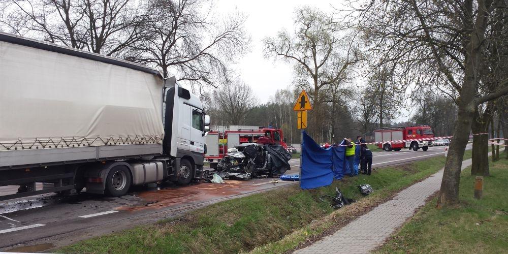 Śmiertelny wypadek na 17/To byli młodzi ludzie