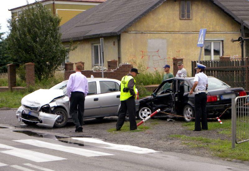 Dwa samochody, pięcioro rannych 