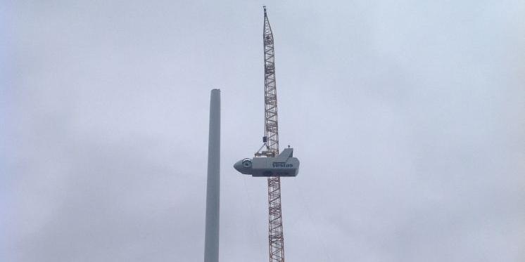 Trwa montaż elektrowni wiatrowej