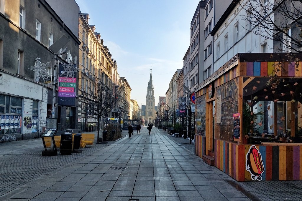 Dzień dobry Katowice. Dobiega końca rewitalizacja zabytkowego gmachu w centrum