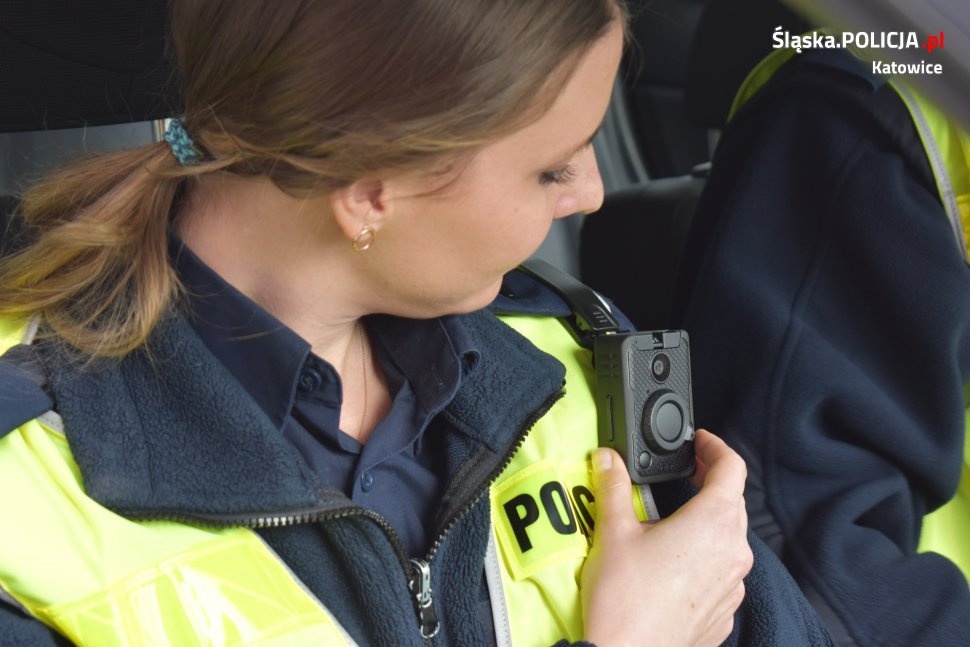 70-latek przekroczył prędkość na DK86. Twierdził, że policjant chciał od niego łapówkę