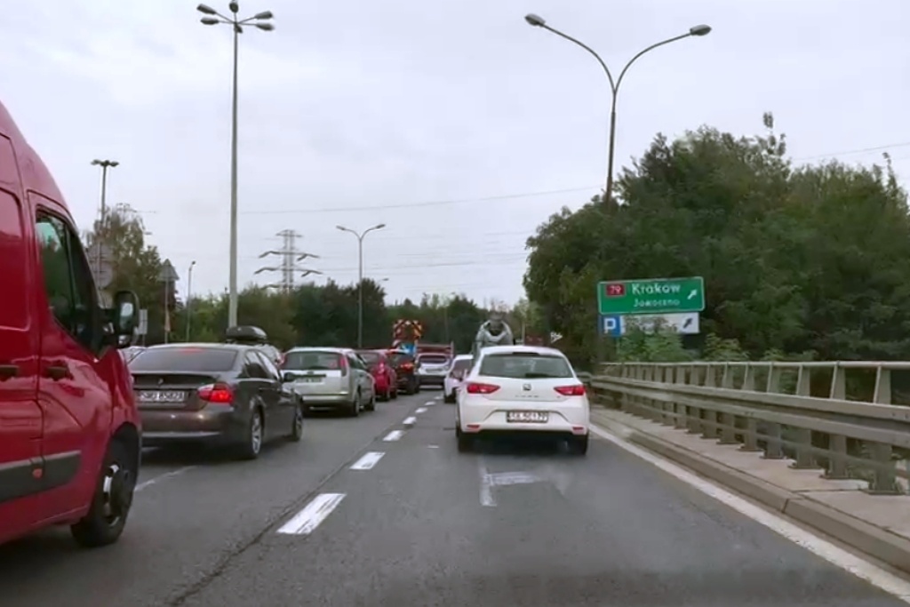 Trudny początek tygodnia dla kierowców. Długie korki na głównych drogach do Katowic