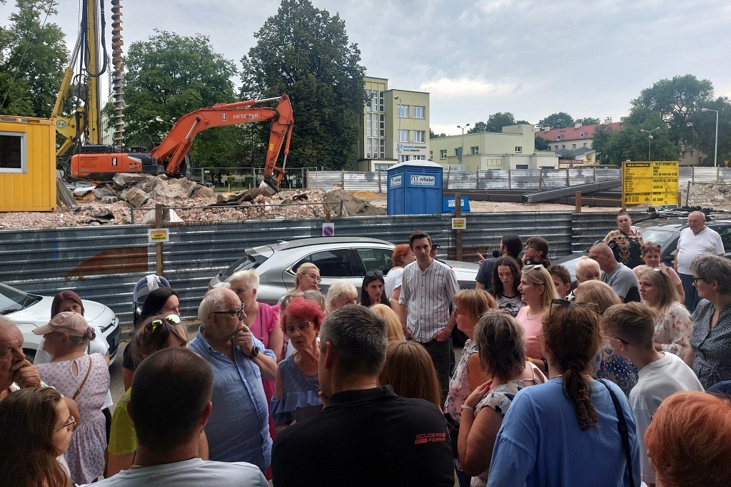 Jest petycja w sprawie inwestycji na Koszutce. Krótkie spotkanie z wiceprezydentem nic nie dało