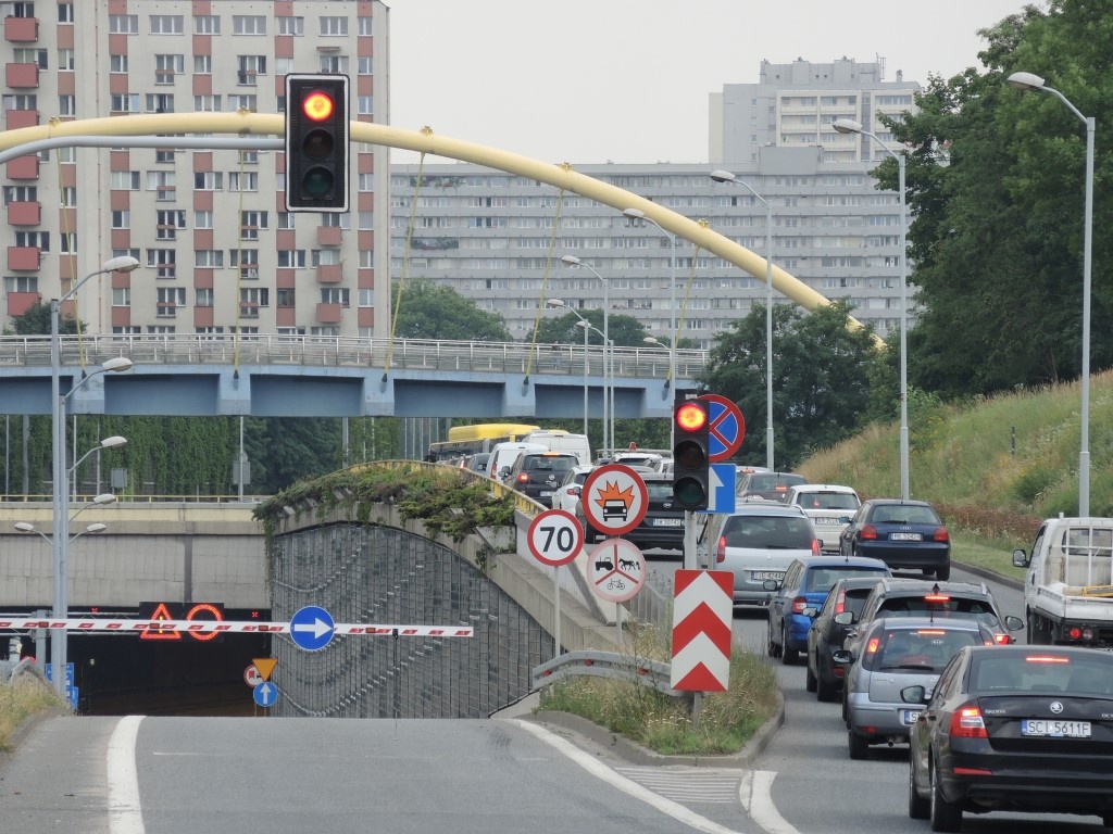 Dzisiaj tunel zostanie na chwilę zamknięty. Kierowcy powinni go omijać