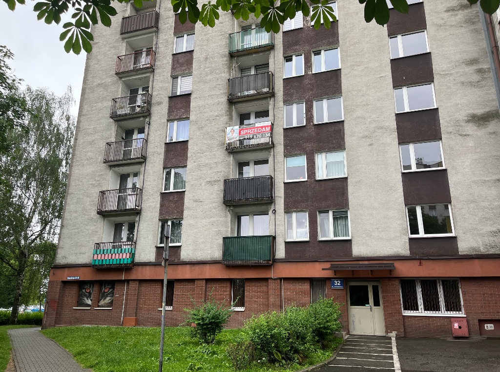 Osiedle Paderewskiego ma już 50 lat. Kiedy wprowadzał się pierwszy mieszkaniec, w bloku nie było prądu i wody