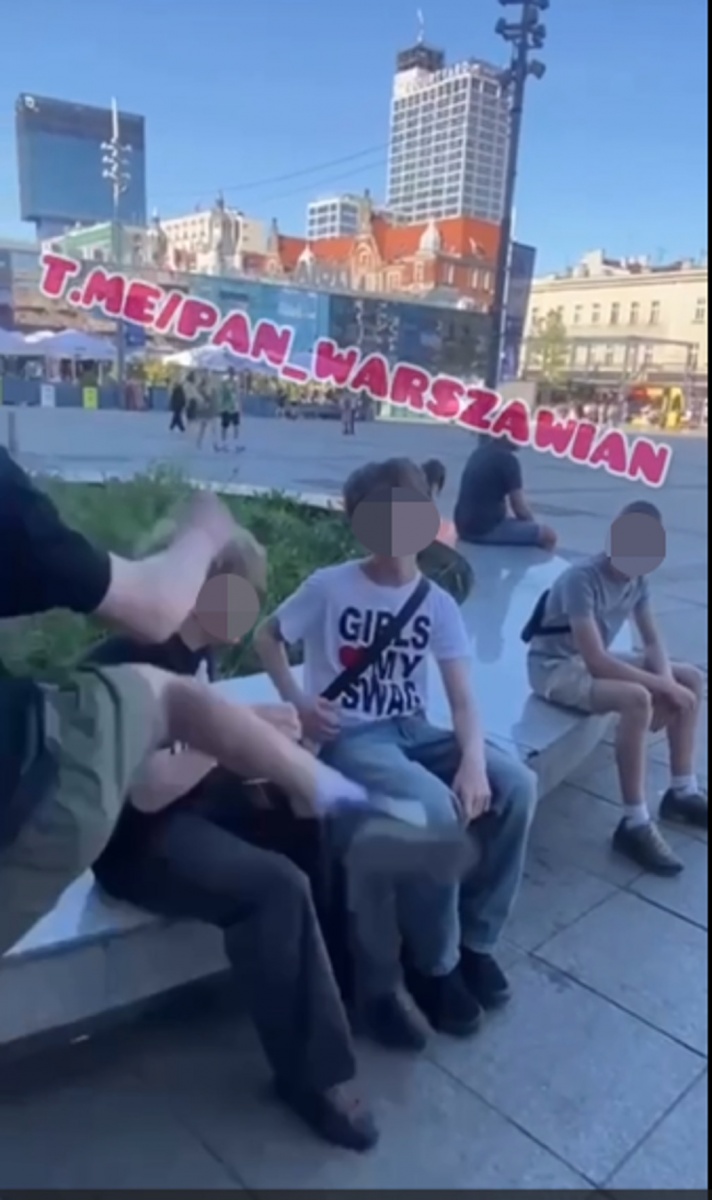 Młodzi Ukraińcy rozrabiają w centrum Katowic. Biją się, wyzywają, a potem wszystko wrzucają do internetu