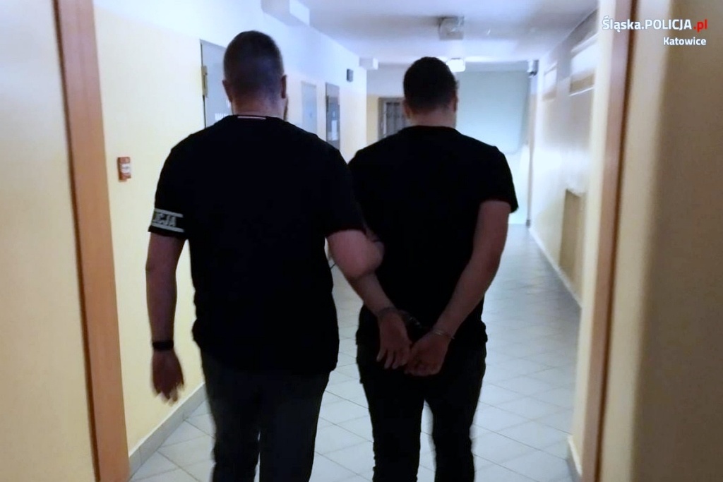 Kibol GKS Katowice zaatakował mężczyznę w koszulce Ruchu. Policja zatrzymała 17-latka