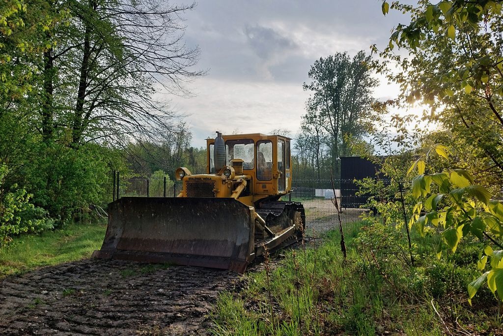 Zakład pogrzebowy w miejscu, gdzie miała być velostrada. Będzie nakaz rozbiórki