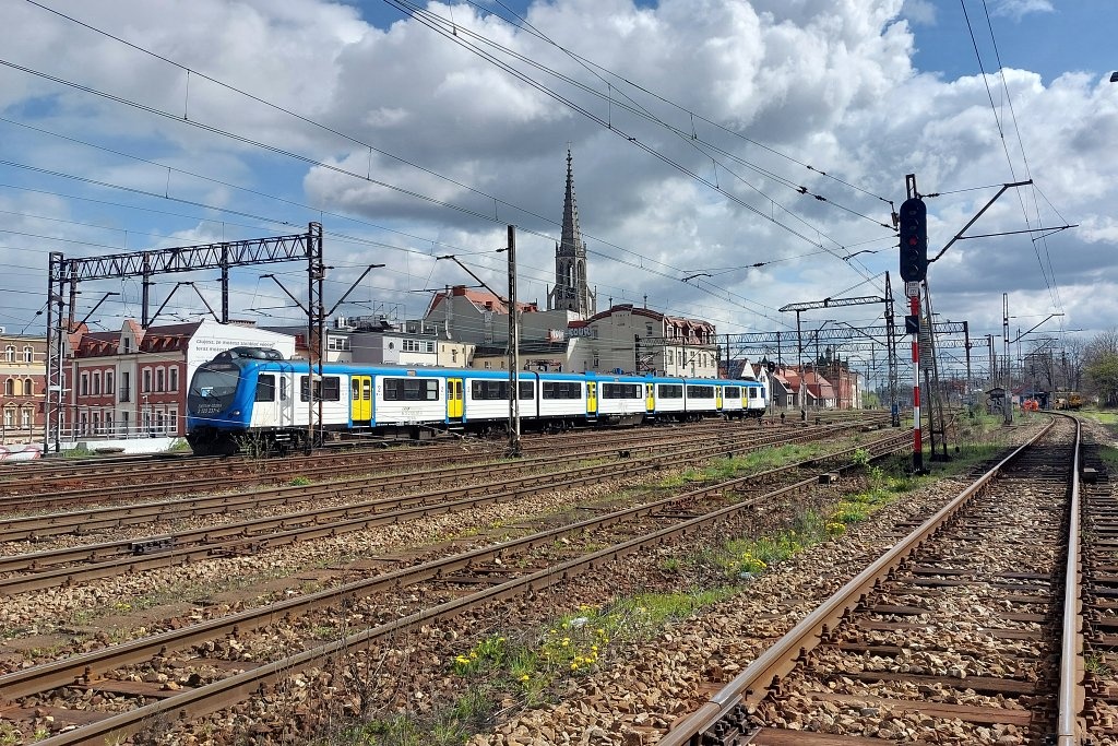 Przebudowa torów w Katowicach potrwa 4 lata. Umowa za ponad 4 miliardy złotych podpisana