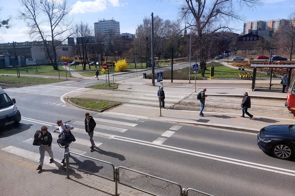 Miasto chce przenieść przystanek tramwajowy na al. Korfantego. Szkoła ma inny pomysł