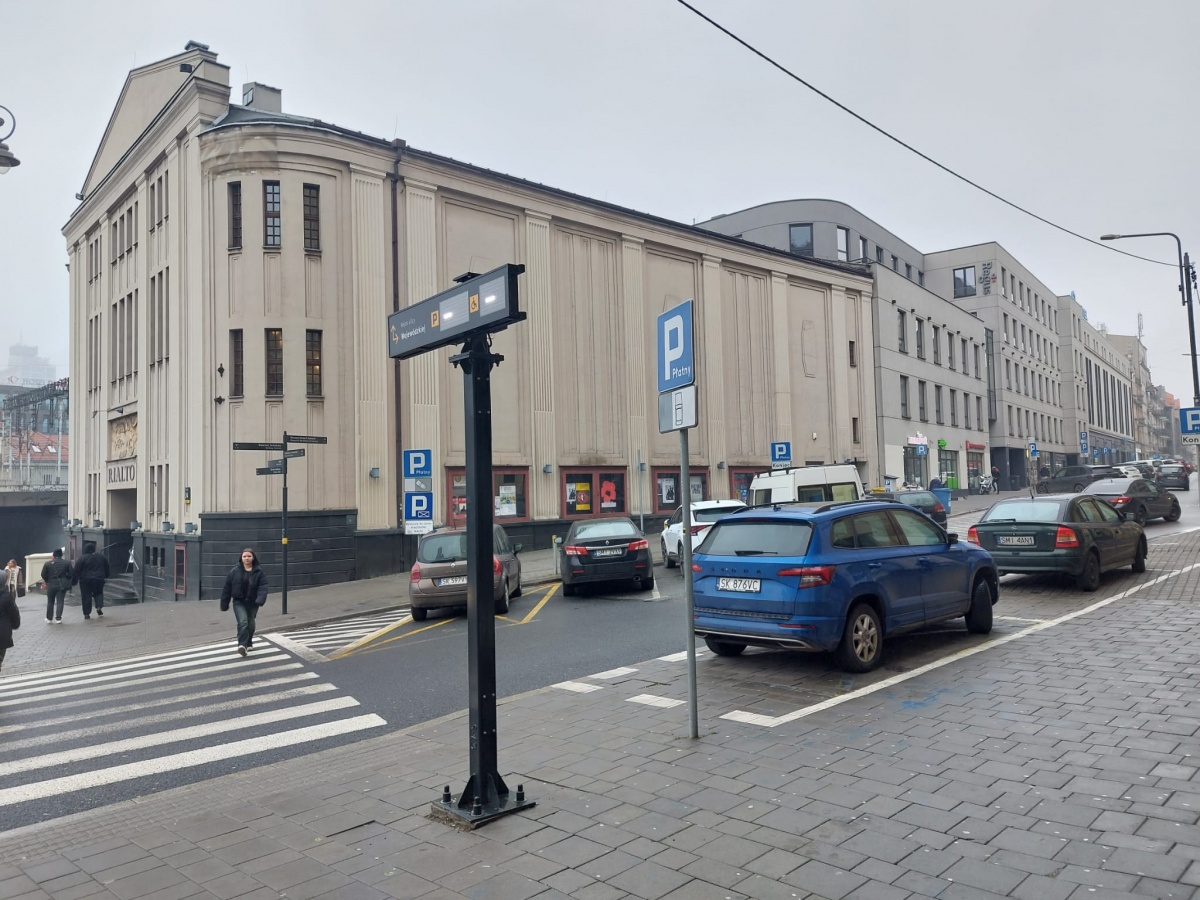Sprawdźcie kiedy kończy wam się ważność Parkingowej Karty Mieszkańca. MZUiM wam o tym nie przypomni